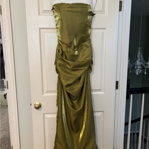 Moda Glam Corset Strapless Dress in Iridescent Green - Picture 6 of 7